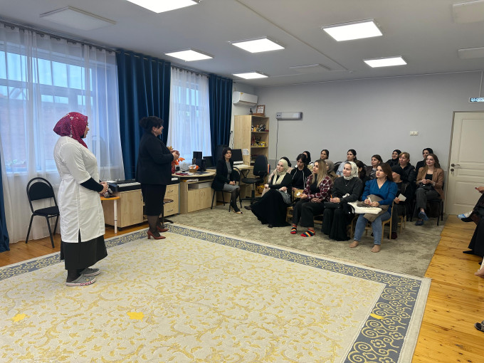 Собрание с родителями на тему: «Полиомиелит» Собрание с родителями на тему: «Полиомиелит».
